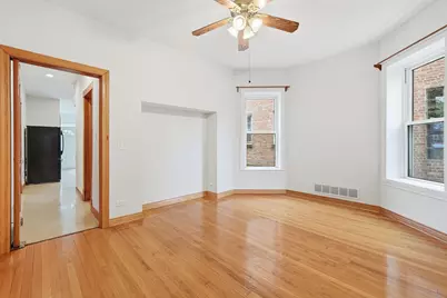4908 W Berteau Avenue, Chicago, IL 60641 - Photo 4