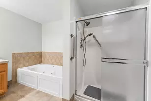 11131 Waters Edge Dr, Orland Park, IL 60467 - Photo 14