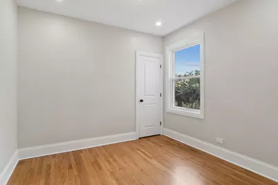 4533 N Karlov Avenue, Chicago, IL 60630 - Photo 8