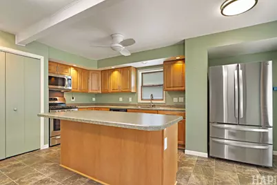 3610 Eastway Drive, Island Lake, IL 60042 - Photo 8