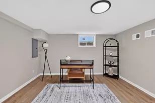 145 Walton St, Barrington, IL 60010 - Photo 36