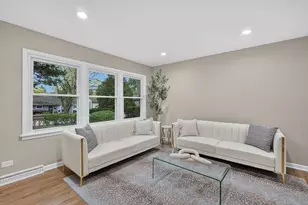 145 Walton St, Barrington, IL 60010 - Photo 14