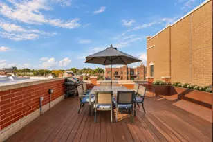 2041 W Division St, Chicago, IL 60622 - Photo 28