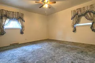 845 N Rainbow Dr, Glenwood, IL 60425 - Photo 16