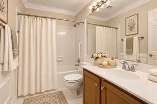 2752 Whitlock Dr, Darien, IL 60561 - Photo 10