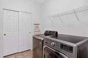 806 Baden Ave, Oswego, IL 60543 - Photo 16