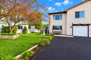 1550 Merrimac Ln, Hanover Park, IL 60133 - Photo 1