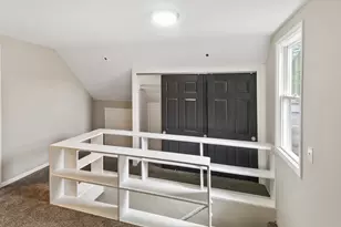 10104 S Kildare Ave, Oak Lawn, IL 60453 - Photo 10
