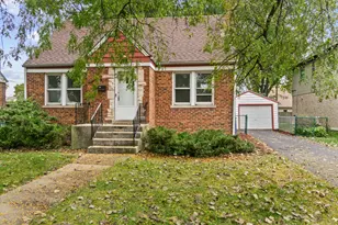 10104 S Kildare Ave, Oak Lawn, IL 60453 - Photo 1