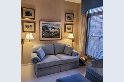 22W517 Parkview Drive, Glen Ellyn, IL 60137 - Photo 8
