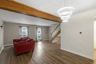 1990 Oxford Ln, Hoffman Estates, IL 60169 - Photo 6