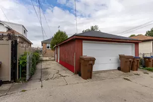2433 S Keystone Ave, North Riverside, IL 60546 - Photo 24