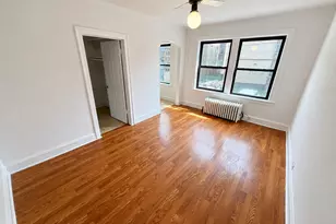 1135 W Lunt Ave, Chicago, IL 60626 - Photo 2