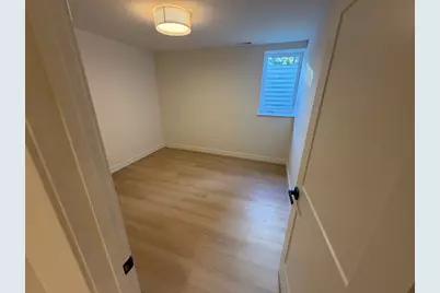 375 W Winchester Road #109, Libertyville, IL 60048 - Photo 12