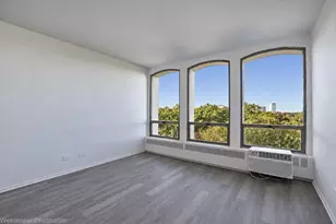 1400 E 55th St, Chicago, IL 60637 - Photo 10