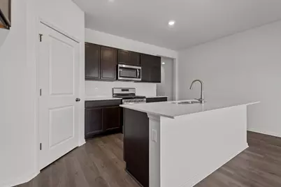 2913 Old Castle Road, Joliet, IL 60435 - Photo 6