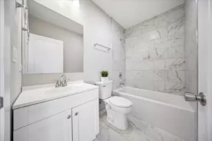 9240 S Greenwood Ave, Chicago, IL 60619 - Photo 8
