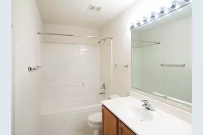 322 Bay Tree Circle, Vernon Hills, IL 60061 - Photo 16