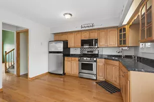 6148 La Grande Ct, Oak Forest, IL 60452 - Photo 10