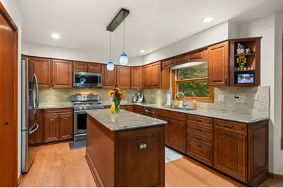 5485 Fox Path Lane, Hoffman Estates, IL 60192 - Photo 20