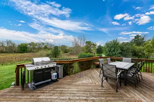 5485 Fox Path Ln, Hoffman Estates, IL 60192 - Photo 10