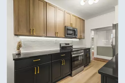 115 N Bailey Avenue, Freeport, IL 61032 - Photo 12
