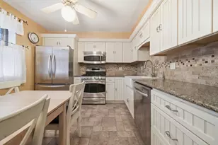 4 E Judith Ann Dr, Mount Prospect, IL 60056 - Photo 6