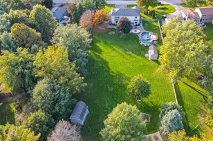 4N563 Arrowhead Dr, Saint Charles, IL 60175 - Photo 4
