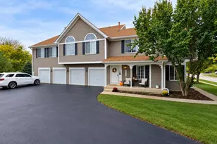 1331 Lowell Dr, South Elgin, IL 60177 - Photo 2