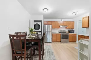 7410 Brookdale Dr, Darien, IL 60561 - Photo 6