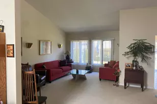 1427 James Ct, Libertyville, IL 60048 - Photo 6