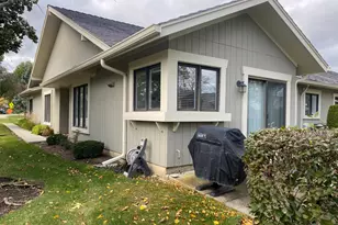 1427 James Ct, Libertyville, IL 60048 - Photo 2