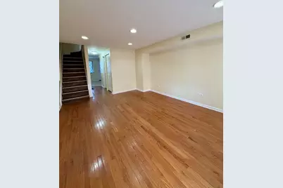 7011 S East End Avenue #H, Chicago, IL 60649 - Photo 2