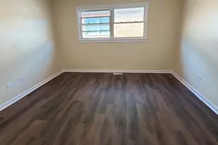 7011 S East End Ave, Chicago, IL 60649 - Photo 6