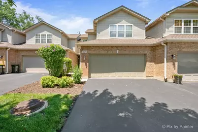 624 Daisy Lane, Roselle, IL 60172 - Photo 1