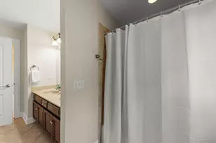706 N Ellsworth St, Naperville, IL 60563 - Photo 34