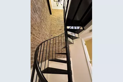 3722 W School Street #1W, Chicago, IL 60618 - Photo 18