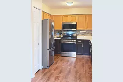 11 Eagle Court, Streamwood, IL 60107 - Photo 6