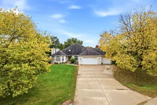 365 E Pine Meadow Ct, Morris, IL 60450 - Photo 1