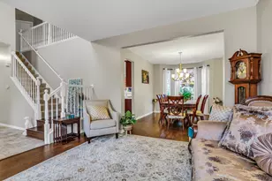 1999 S Jonathan Dr, Round Lake, IL 60073 - Photo 4