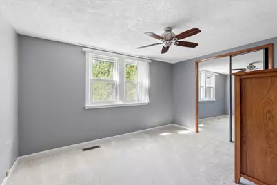 9138 Belleforte Avenue, Morton Grove, IL 60053 - Photo 18