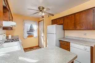 5101 W 83rd St, Burbank, IL 60459 - Photo 10