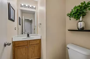 425 Windham Cove Dr, Crystal Lake, IL 60014 - Photo 10