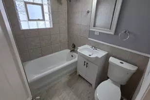 241 Warren St, Calumet City, IL 60409 - Photo 10