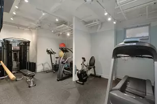 222 E Chestnut St, Chicago, IL 60611 - Photo 22
