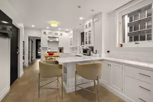 222 E Chestnut St, Chicago, IL 60611 - Photo 10