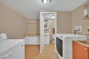 1101 Anthony Rd, Wheeling, IL 60090 - Photo 20