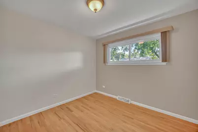 1101 Anthony Road, Wheeling, IL 60090 - Photo 10
