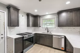 15301 Dorchester Ave, Dolton, IL 60419 - Photo 8