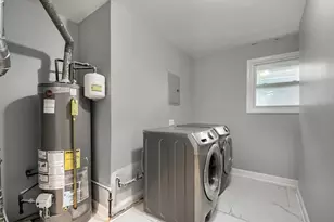 15301 Dorchester Ave, Dolton, IL 60419 - Photo 16